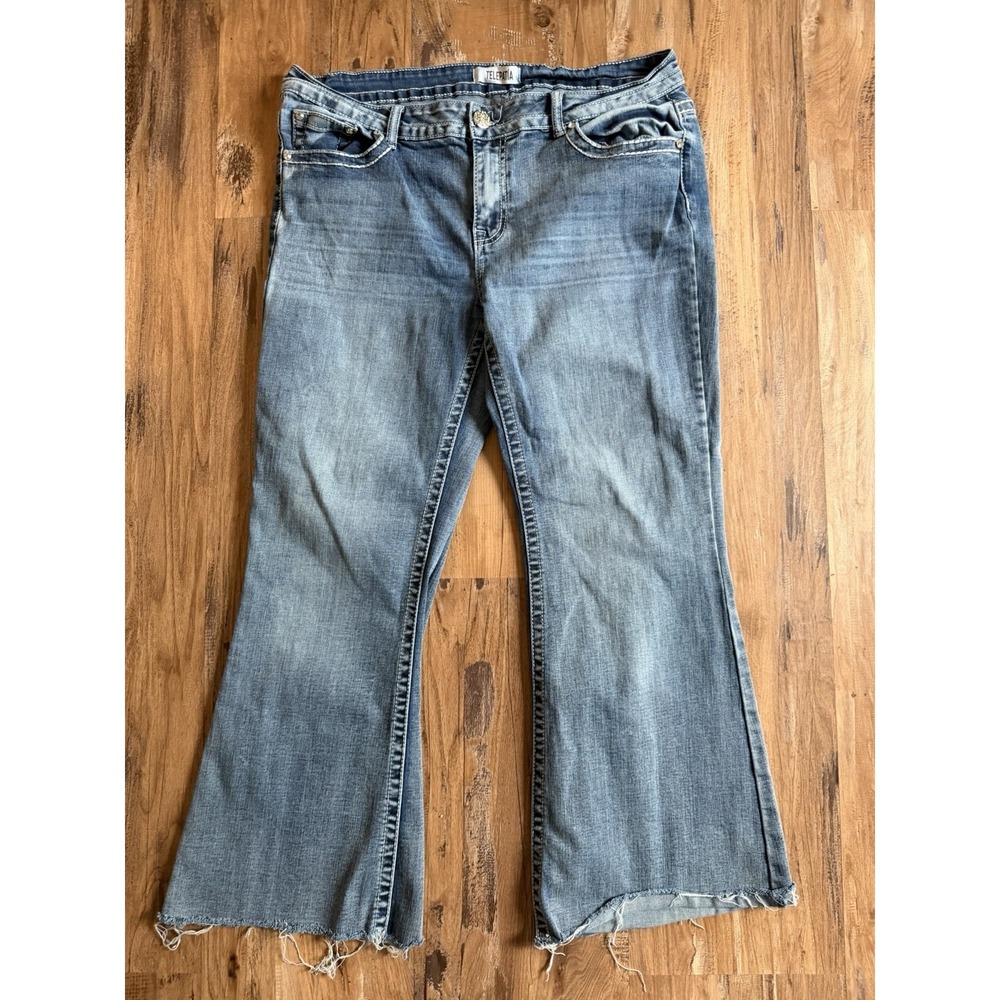 Telepatía Women's Embellished Stretch Med. Wash Raw Hem Flare Jeans Size W34/L26